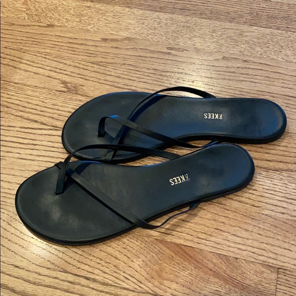Tkees Riley flip flops